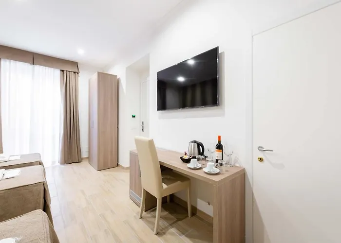 Cheri Luxury 3* Roma