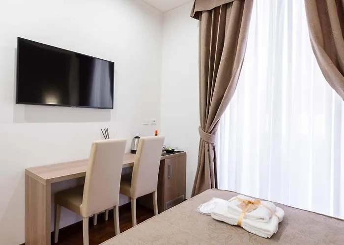 Pensión Cheri Luxury 3*